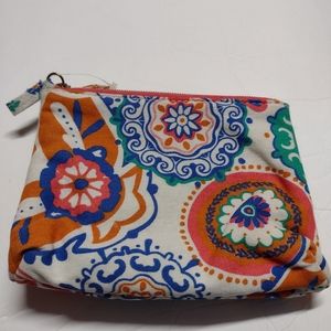 Contents make-up bag